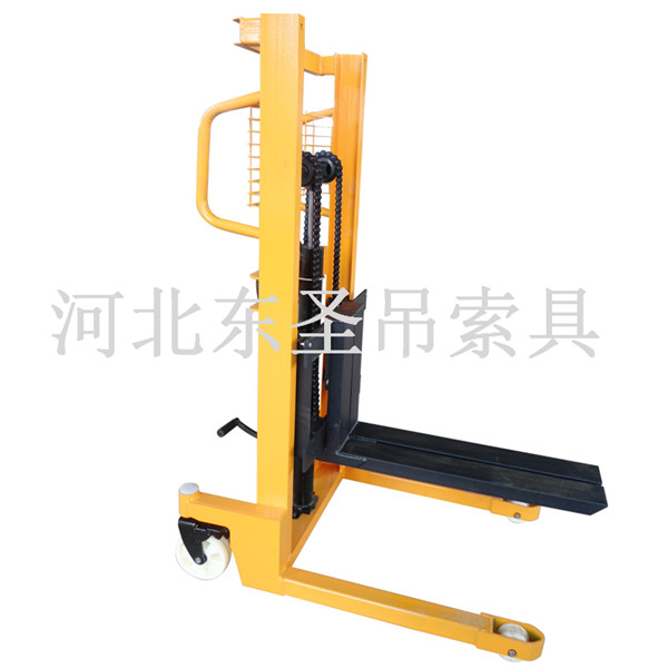 手動液壓堆高車維修主要部位細(xì)節(jié)展示--河北東圣吊索具制造有限公司--小型攪拌機(jī)|石材夾具|液壓堆高車|手動叉車